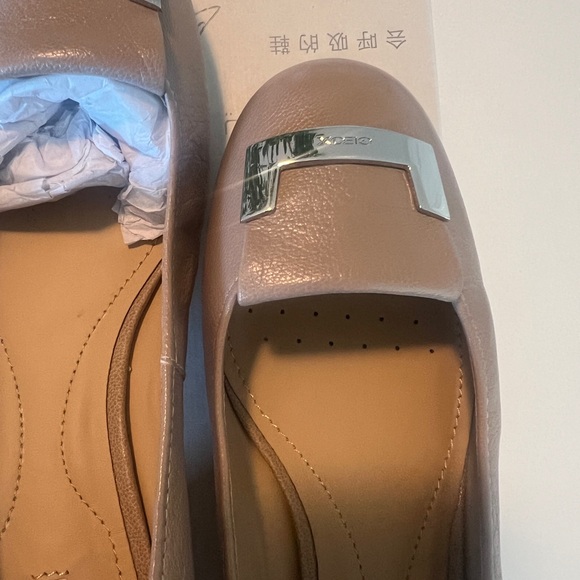 Geox Light Taupe Leather Shoes - Picture 5 of 7